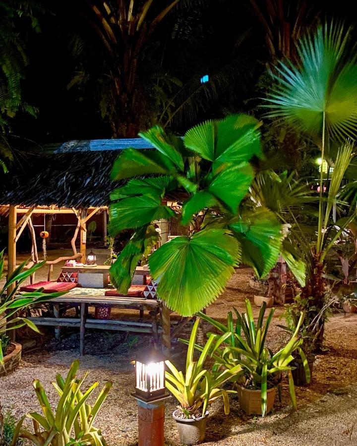 Leaf House Bungalows Sha Plus Approved Koh Lanta Bagian luar foto