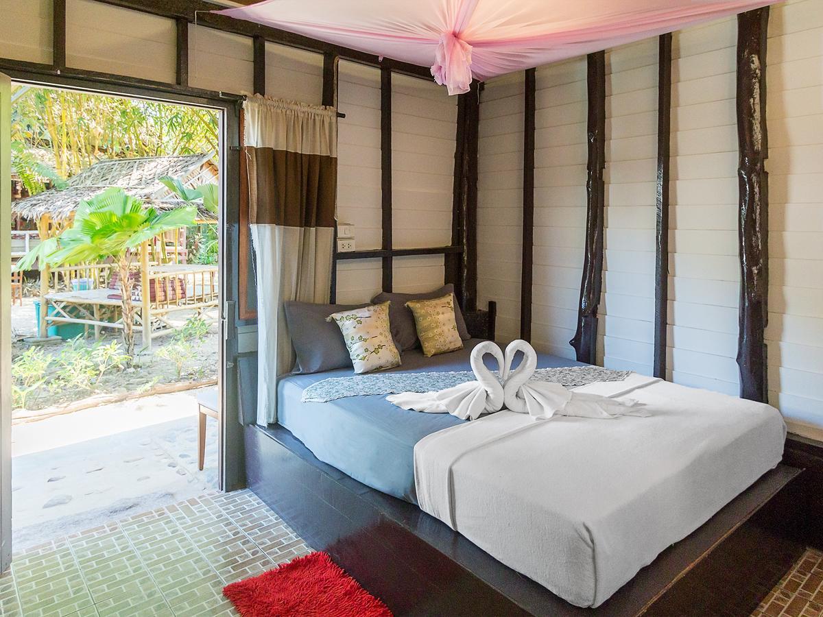 Leaf House Bungalows Sha Plus Approved Koh Lanta Bagian luar foto